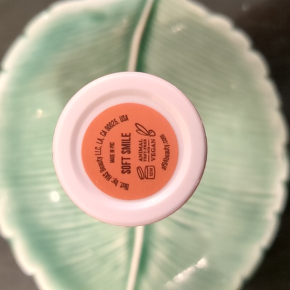 Multi-Use Cheek + Lip Color - Picture 3 of 3